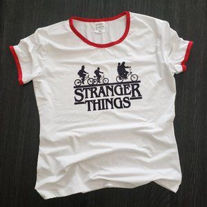 Stranger Things girls t-shirt, white with black pic silhouette & print, size xxl